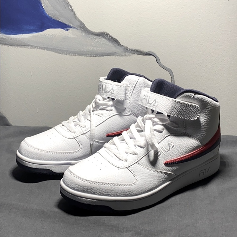 White fila